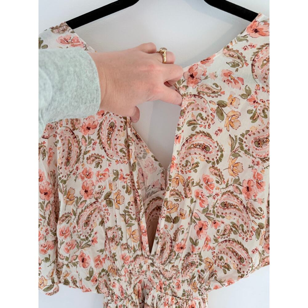 Aura Boho Maxi Dress in a cream and peach paisley floral pattern-Size M - Picture 7 of 13
